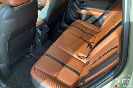 2023 Mazda CX-50 - Bench seat